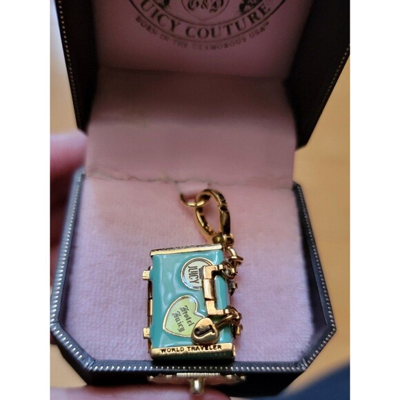Juicy Couture World Traveler Charm Vintage NIB - Picture 5 of 6